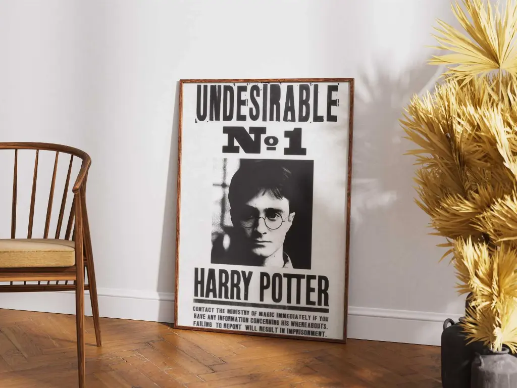 Harry Potter "Undesirable No. 1" Wanted Poster | Vintage Wizarding World Print | Ministry of Magic Decor